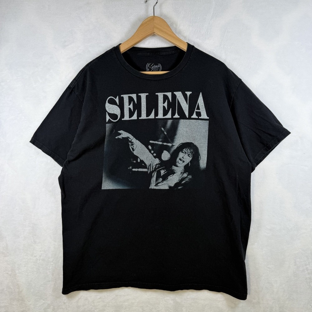 Selena Quintanilla Queen Of Cumbia Graphic T-Shirt Black Tejano Music XL Legend